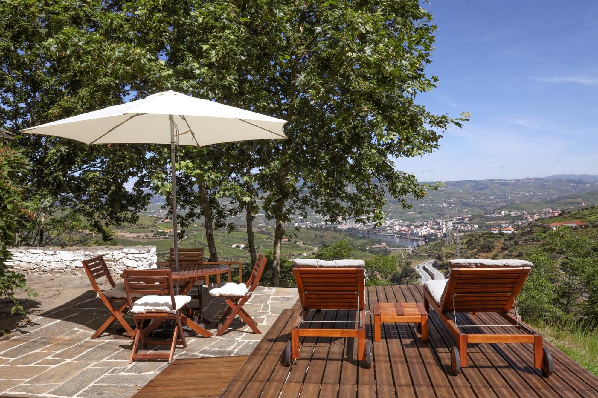 Quinta Do Valdalagea Guest House Peso da Regua Luaran gambar