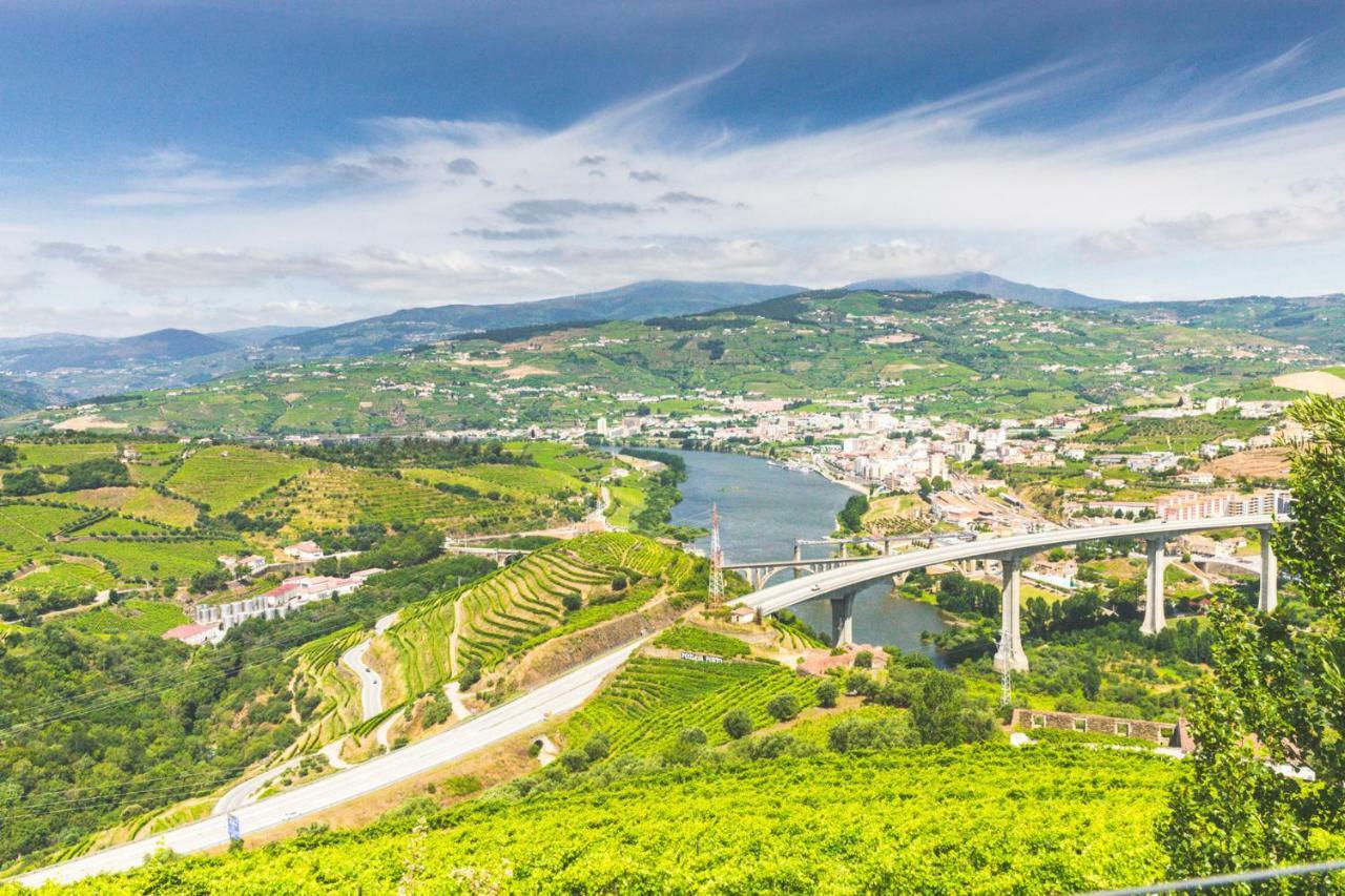 Quinta Do Valdalagea Guest House Peso da Regua Luaran gambar